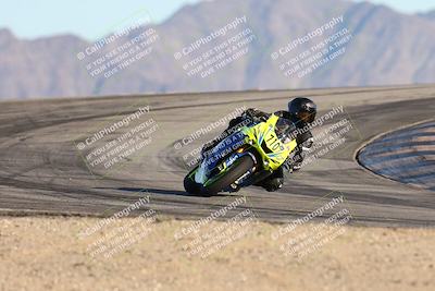 media/Dec-07-2025-CVMA (Sun) [[3e7d2de5dc]]/Race 17-Amateur Formula Middleweight/